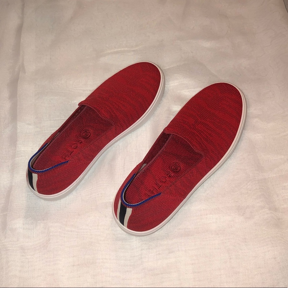 Size 7, Red Tiger Rothy’s.